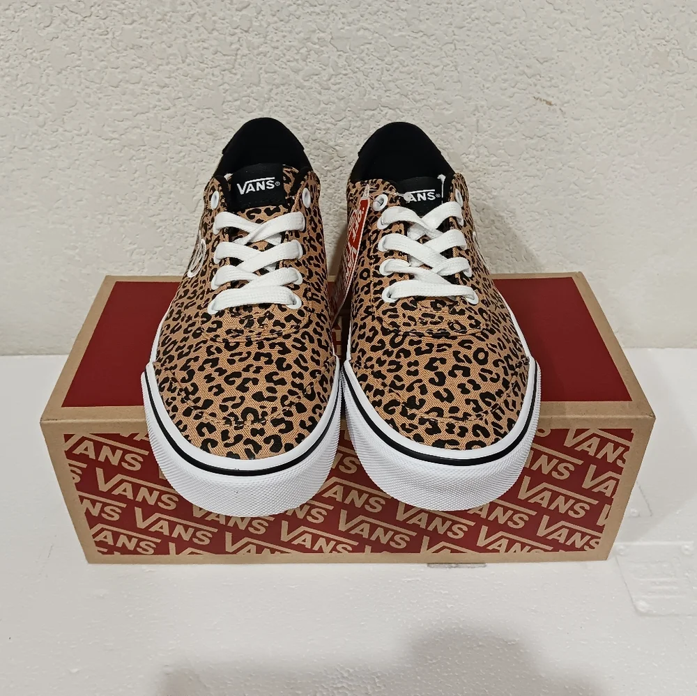 Vans - Picture 3 of 4